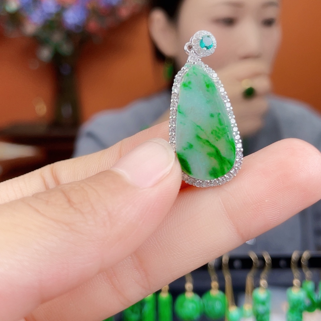 翡翠银S925镶嵌耳饰