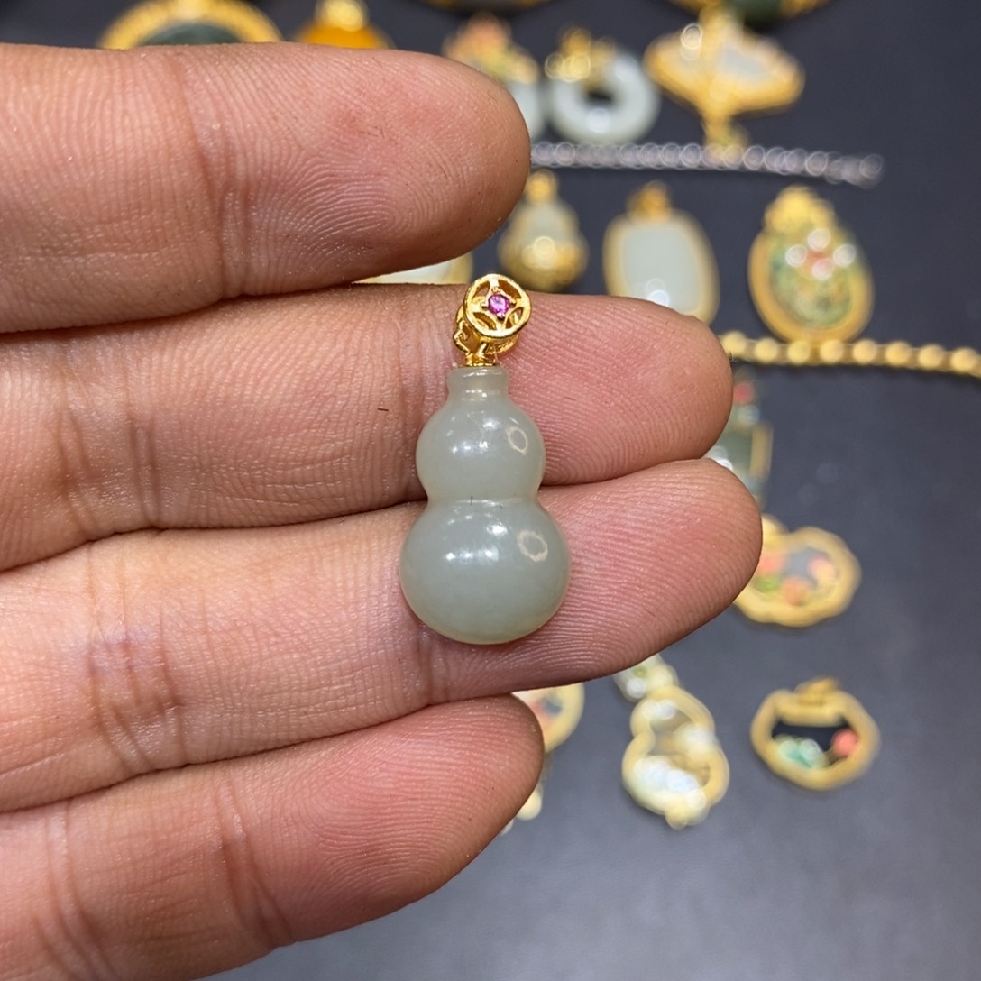 和田玉颈饰银S925镀金镶嵌