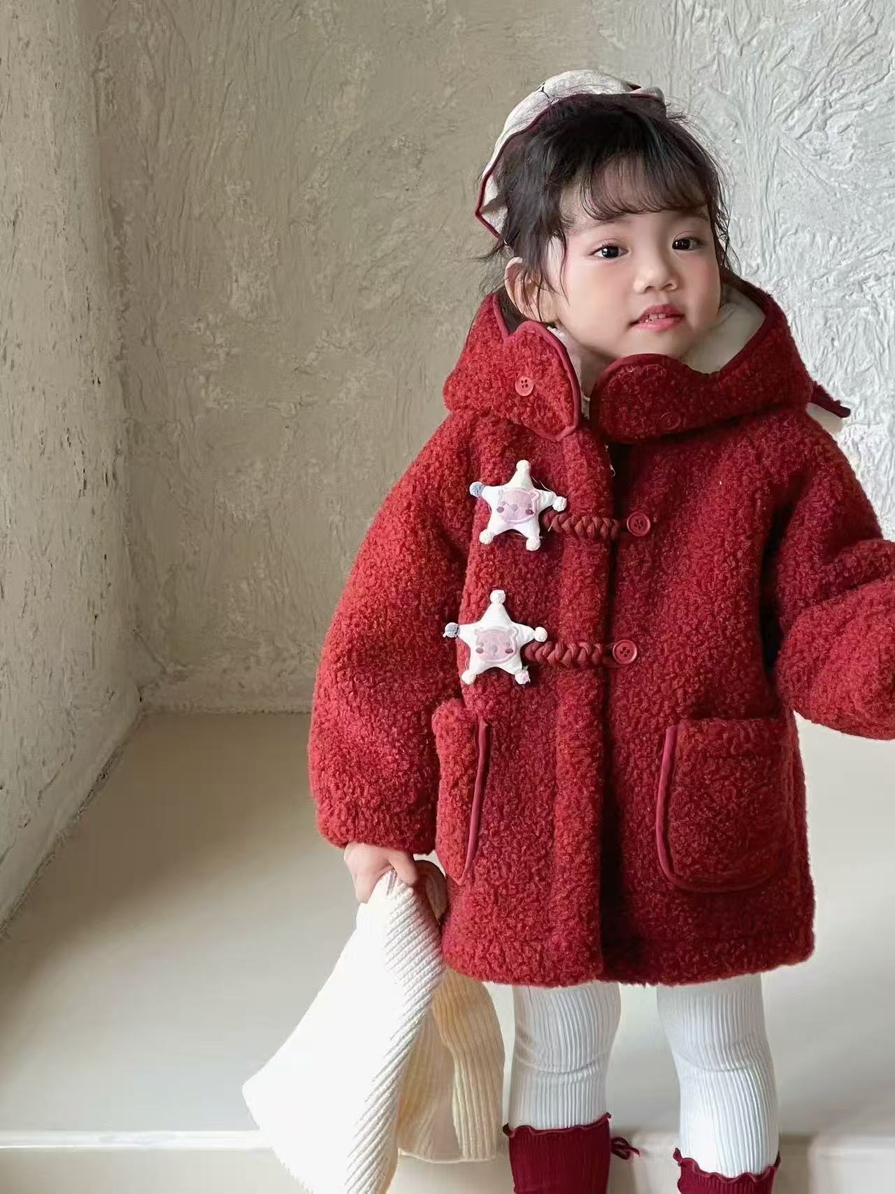 2025年女童洋气加绒加厚连帽大衣