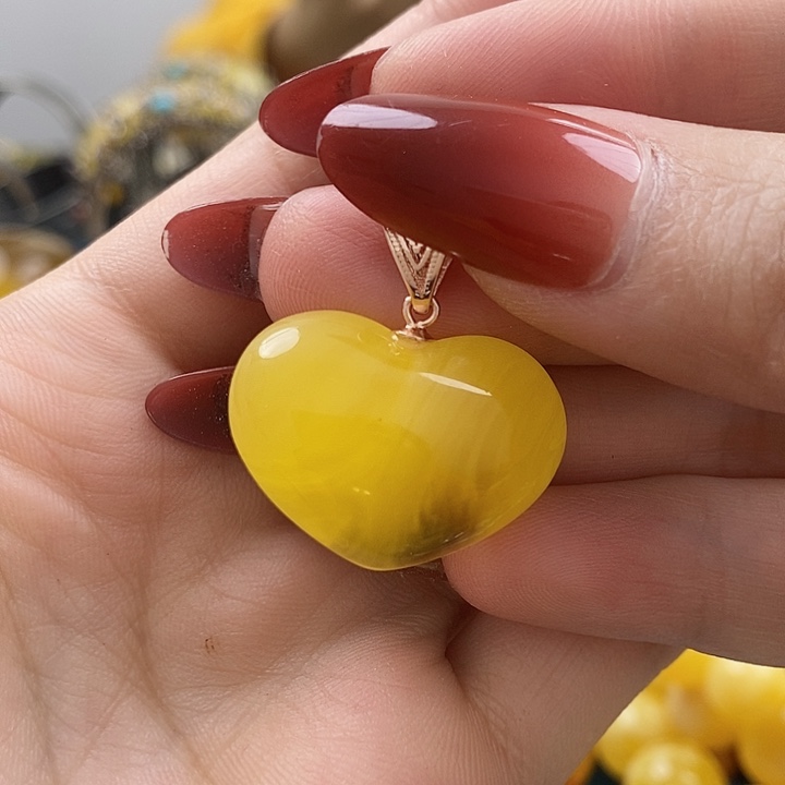 琥珀颈饰银S925镶嵌吊坠