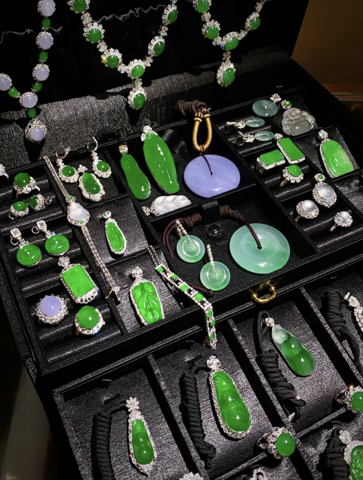 翡翠a货玉石工厂直营（勿拍）