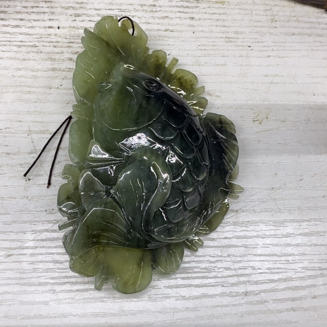 【闪购商品】蛇纹石玉（覆膜）珠宝奇石未镶嵌月****）