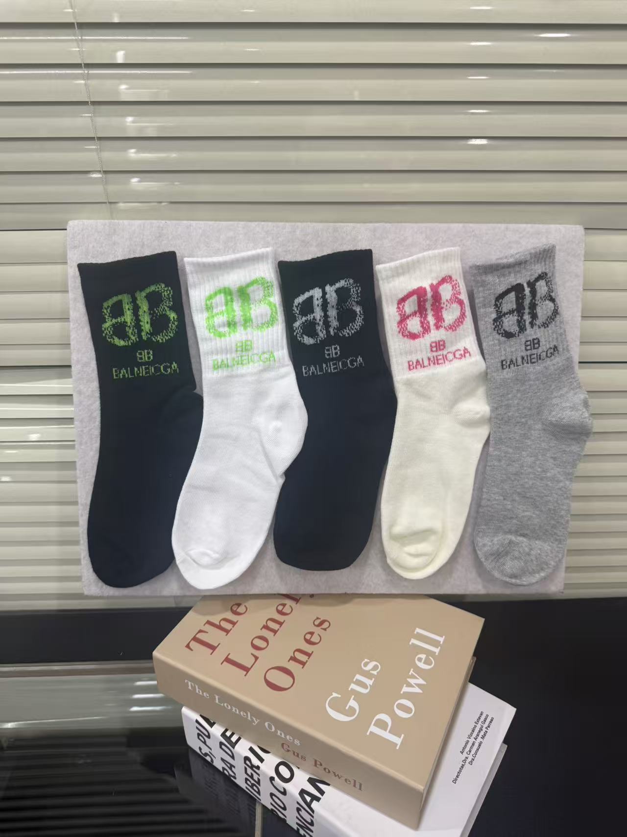 【B家潮袜】男女童袜子百搭纯色字母秋季中筒运动袜