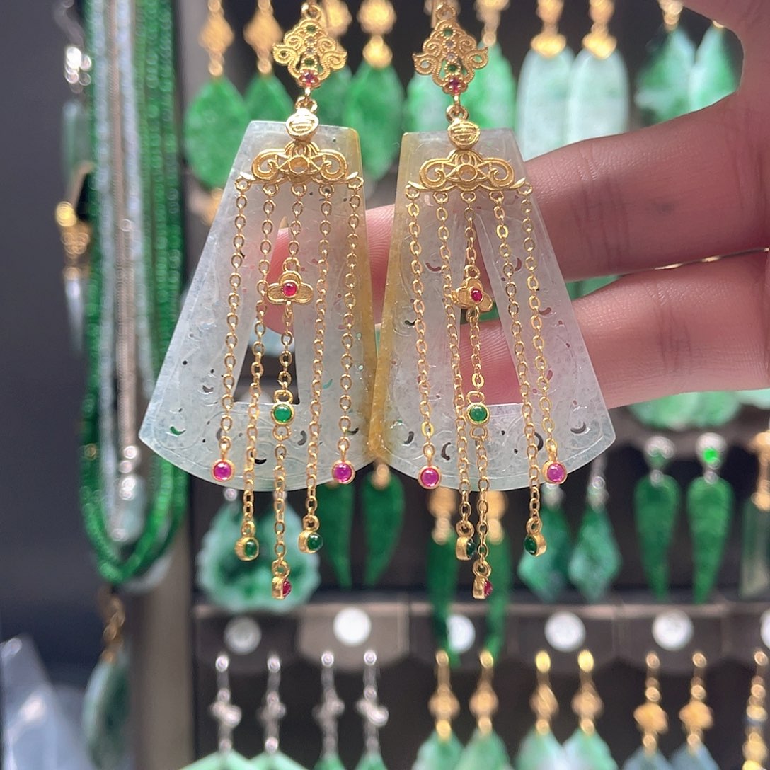 翡翠未镶嵌耳饰翡翠