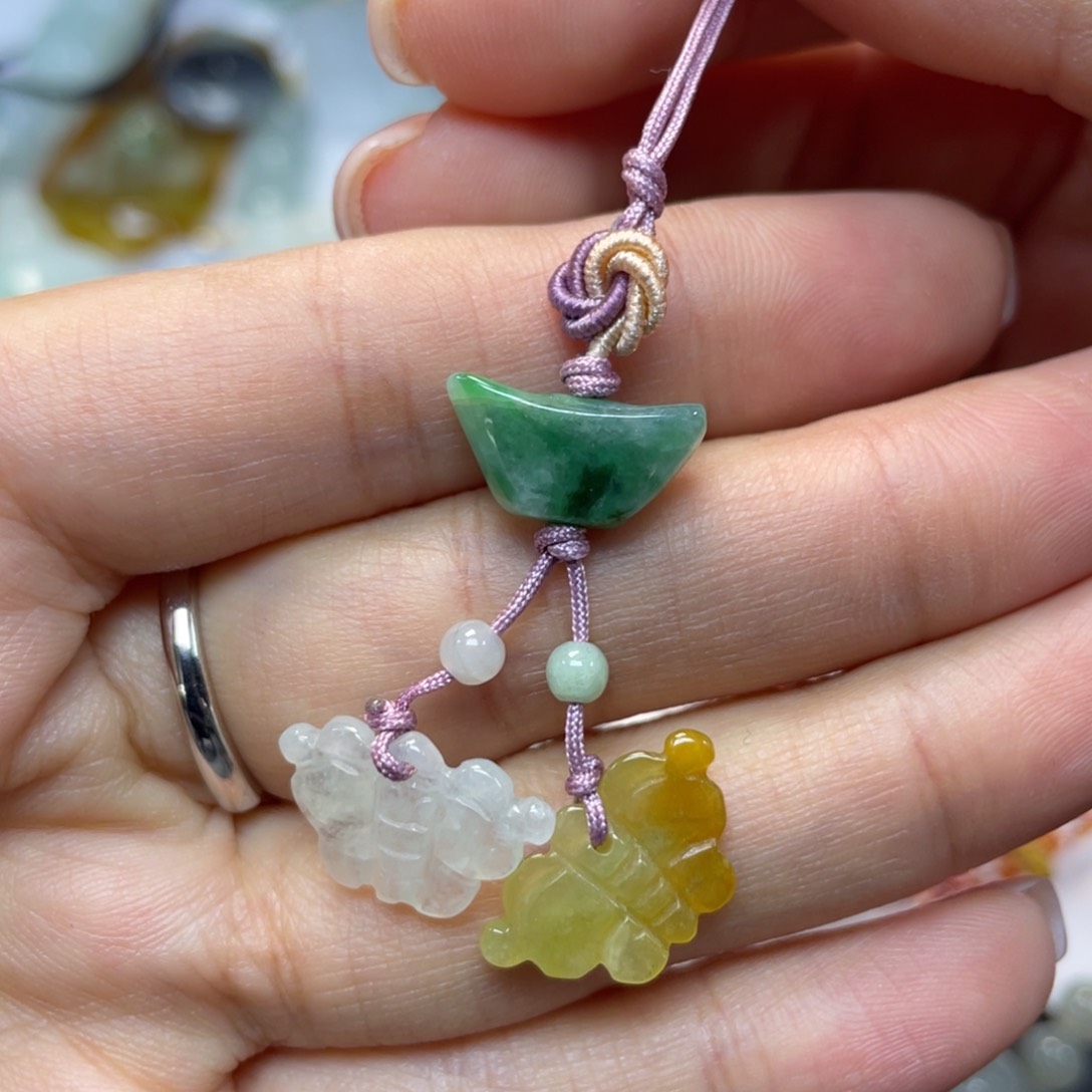 翡翠挂件未镶嵌5899999999