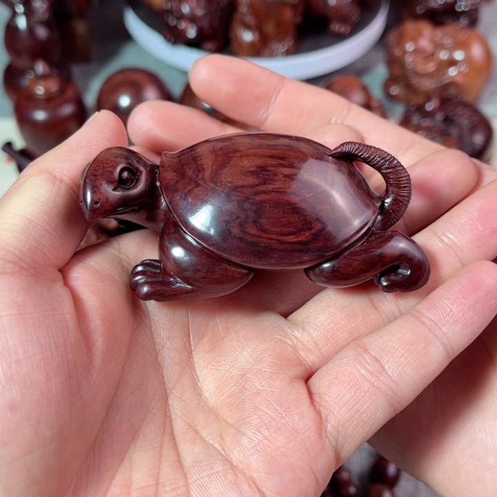 黄花梨/降香黄檀把件长寿龟