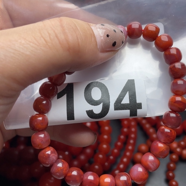 南红玛瑙手链未镶嵌唐*满