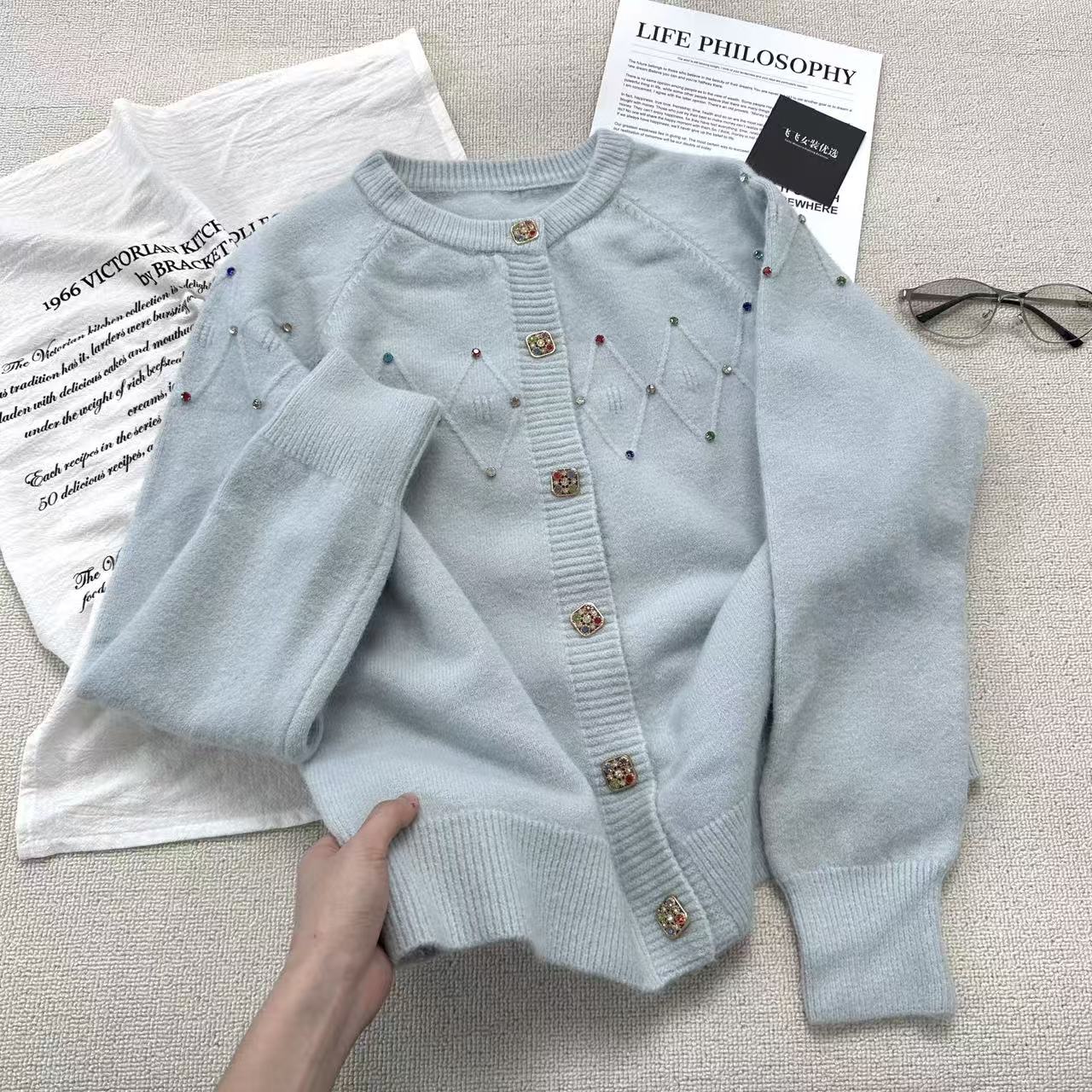 彩钻方扣开衫！！品牌订单~厚款外套 温柔气质#针织衫Y8409