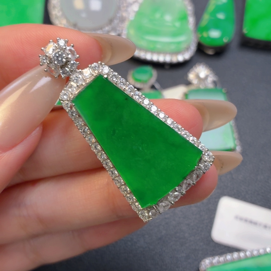 翡翠银S925镶嵌颈饰