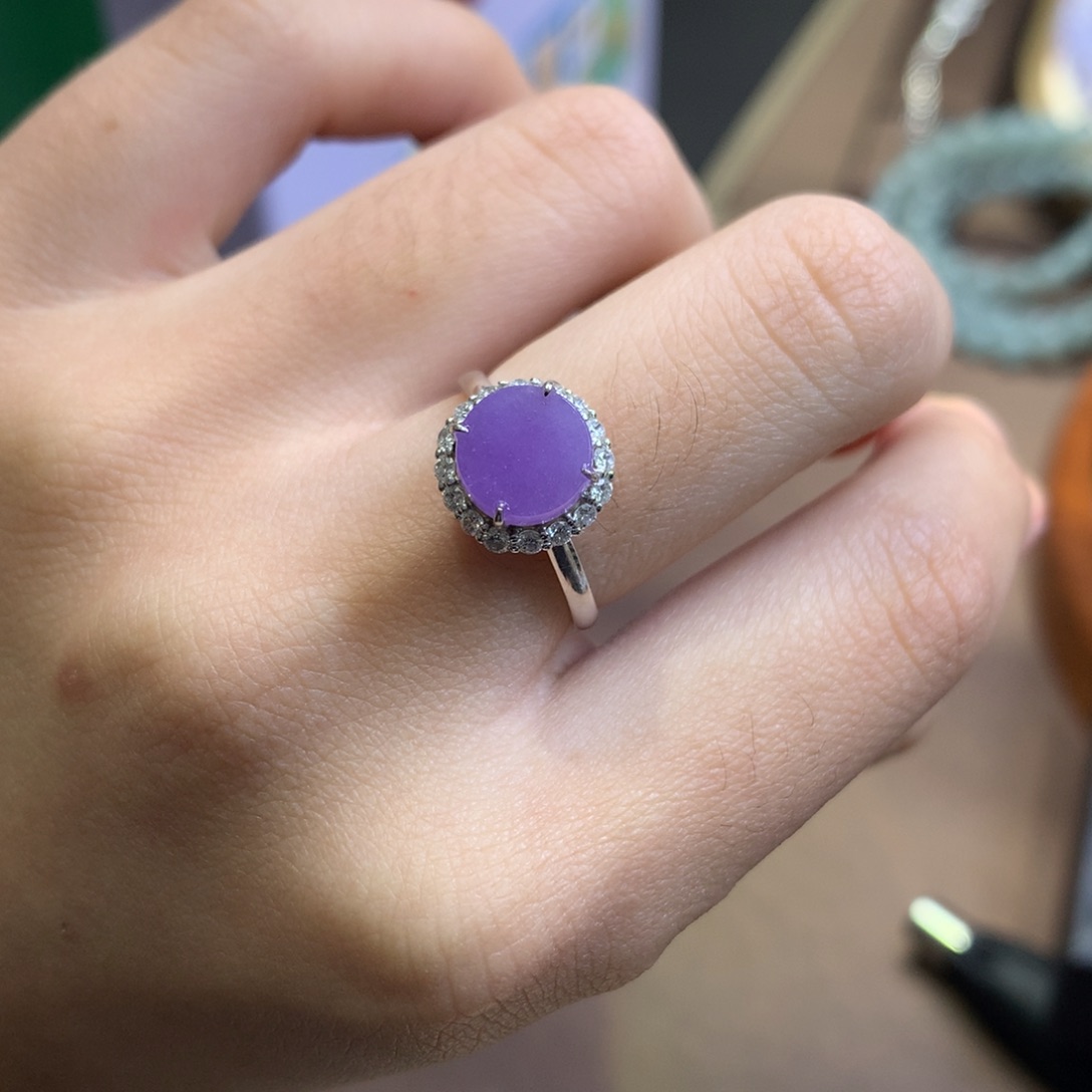 翡翠18K金镶嵌颈饰翡翠