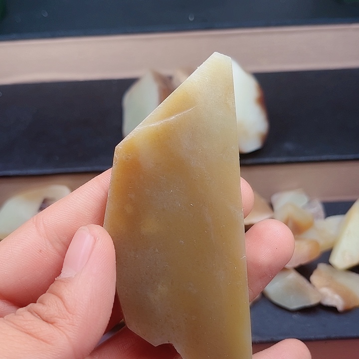 和田玉（糖玉）未镶嵌挂件