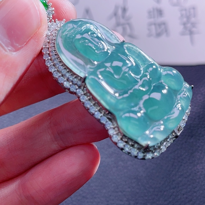 翡翠颈饰未镶嵌99999999