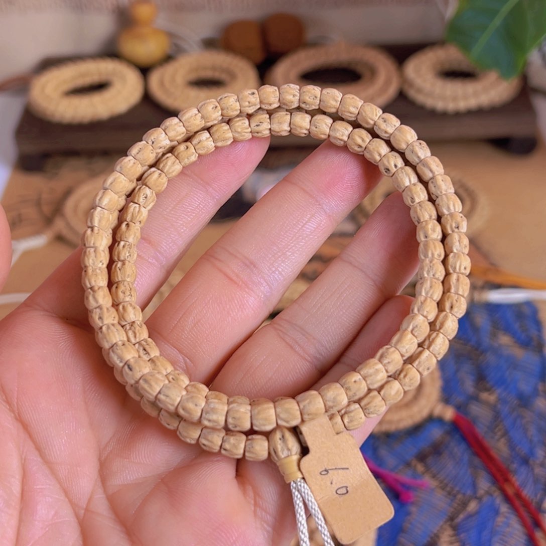 柏香籽/百香籽吊坠熊*趴