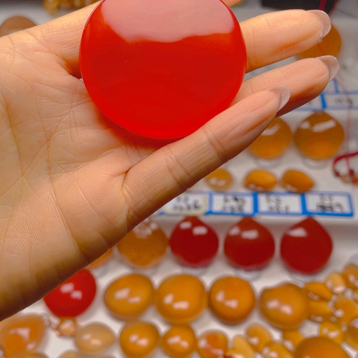 a***华桃木保质保真青鱼石吊坠