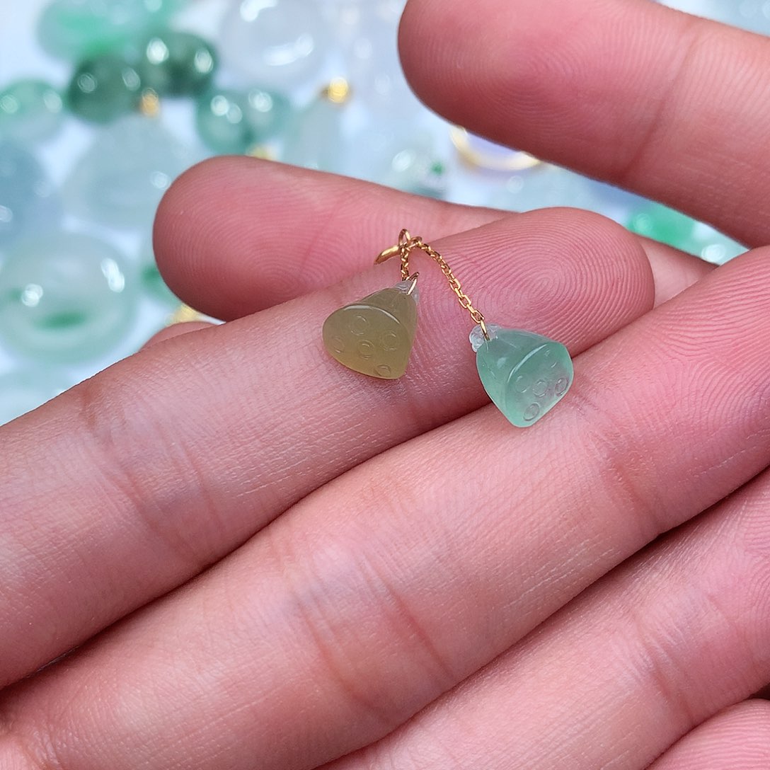 翡翠吊坠(不含链)18K金镶嵌