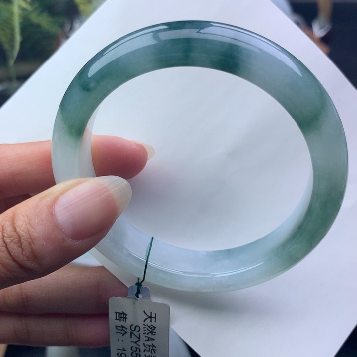 翡翠未镶嵌手镯天然翡翠手镯