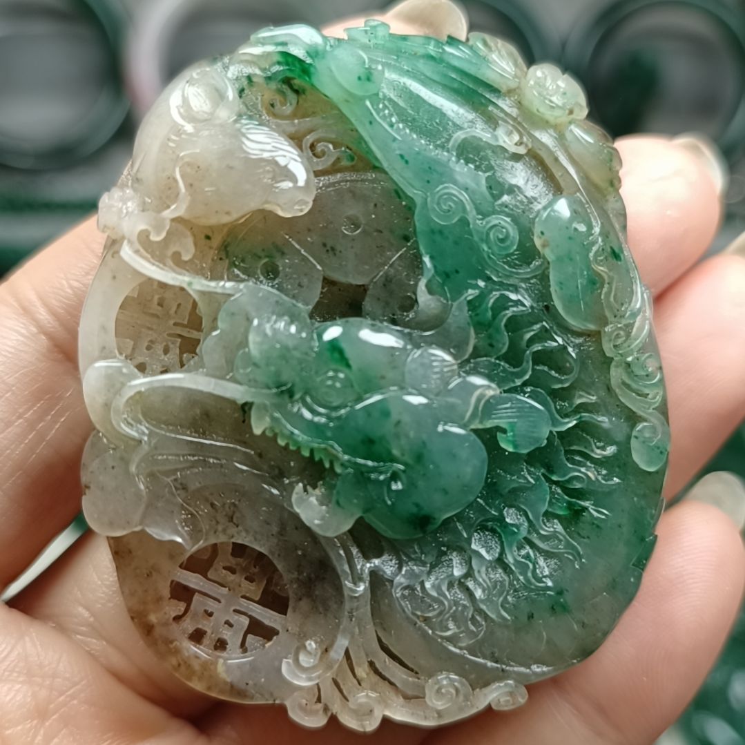 独山玉龙挂件未镶嵌