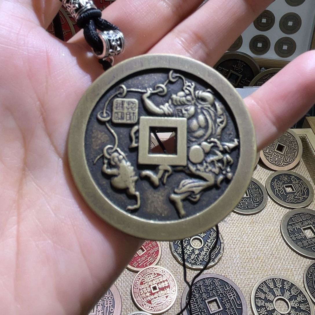 铜铜现代仿制工艺品花钱