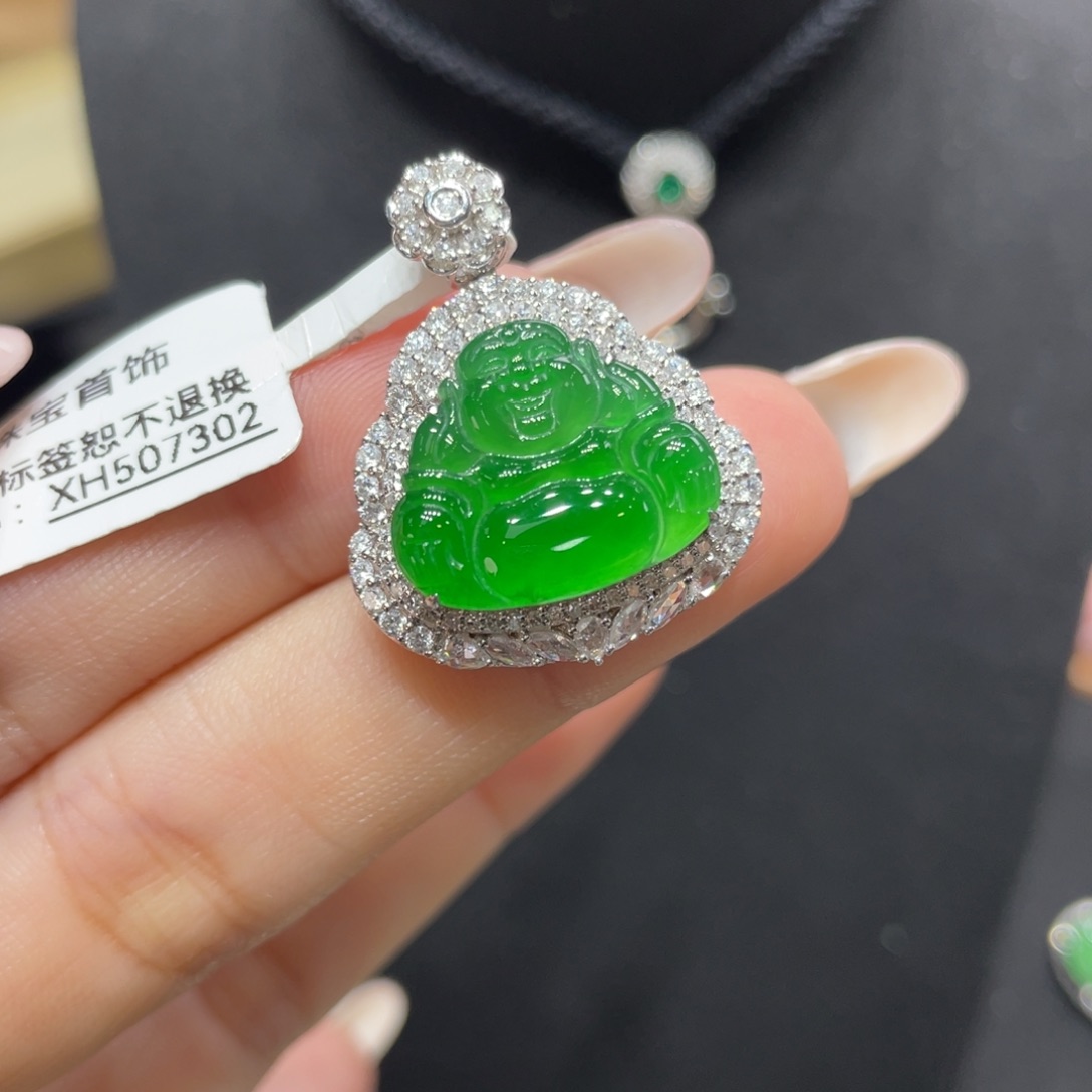 翡翠颈饰18K金镶嵌天然缅甸翡翠a货