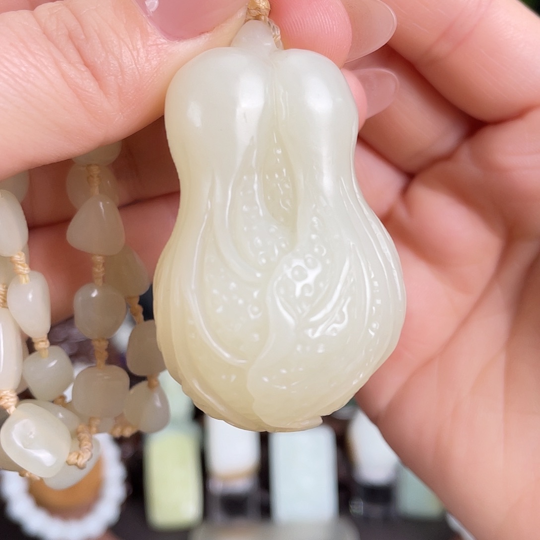 和田玉未镶嵌颈饰定制发货