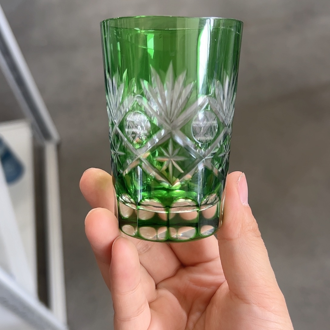 水晶玻璃平底款微瑕一个