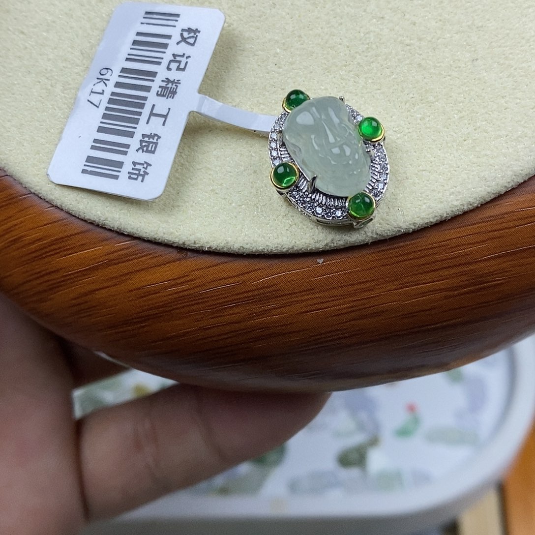 翡翠戒指未镶嵌镶嵌大冰皮丘