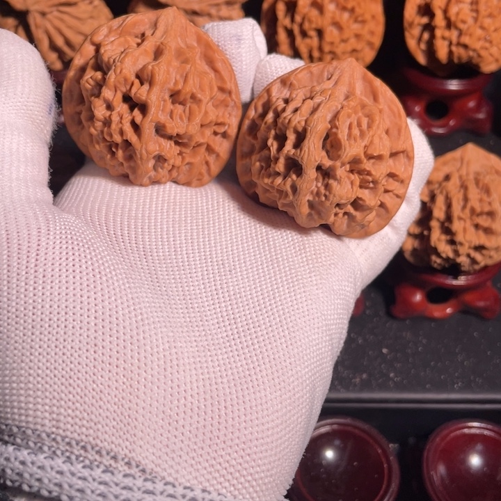 文玩核桃吊坠43官帽49克