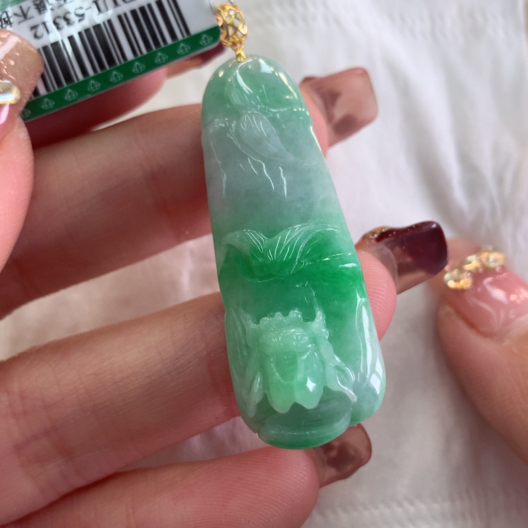 翡翠吊坠(不含链)18K金镶嵌