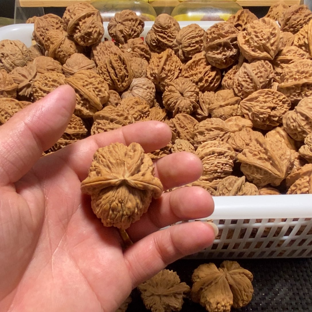 好***名文玩核桃吊坠核桃异形