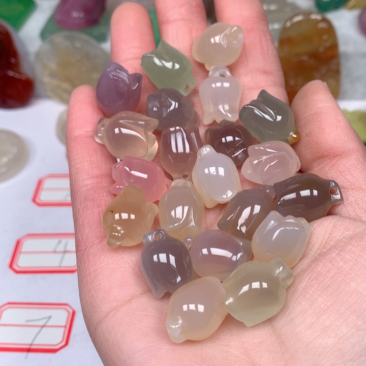 玛瑙/玉髓颈饰未镶嵌生**快