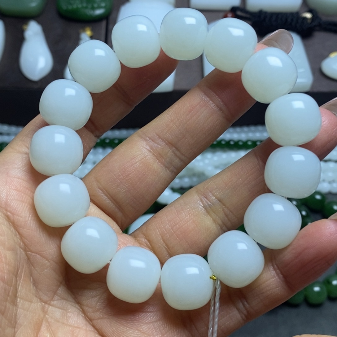 和田玉手链未镶嵌不*