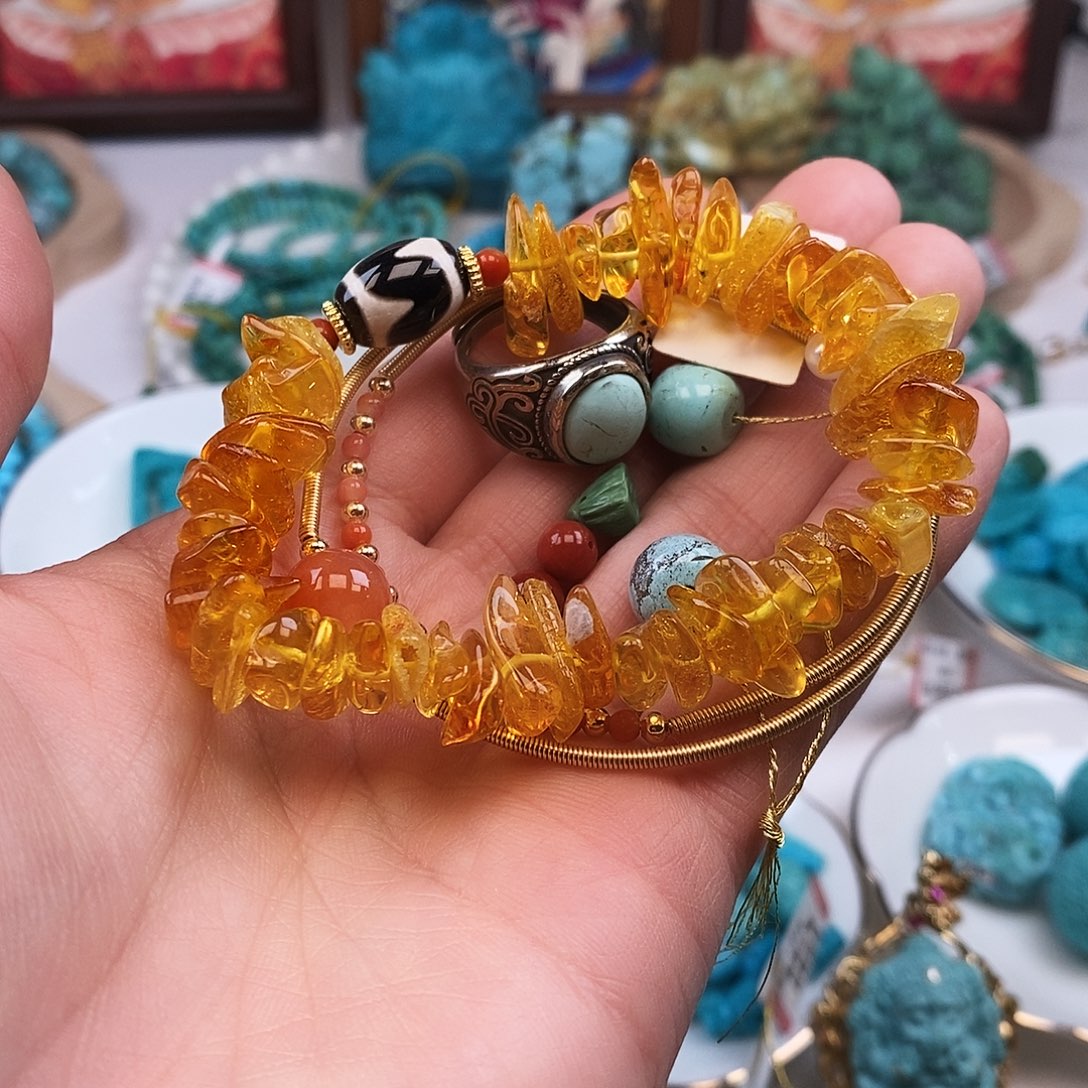 南红玛瑙未镶嵌珠宝奇石