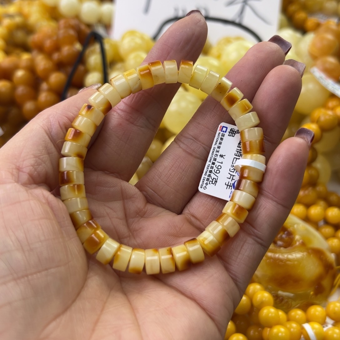 琥珀珠宝奇石未镶嵌