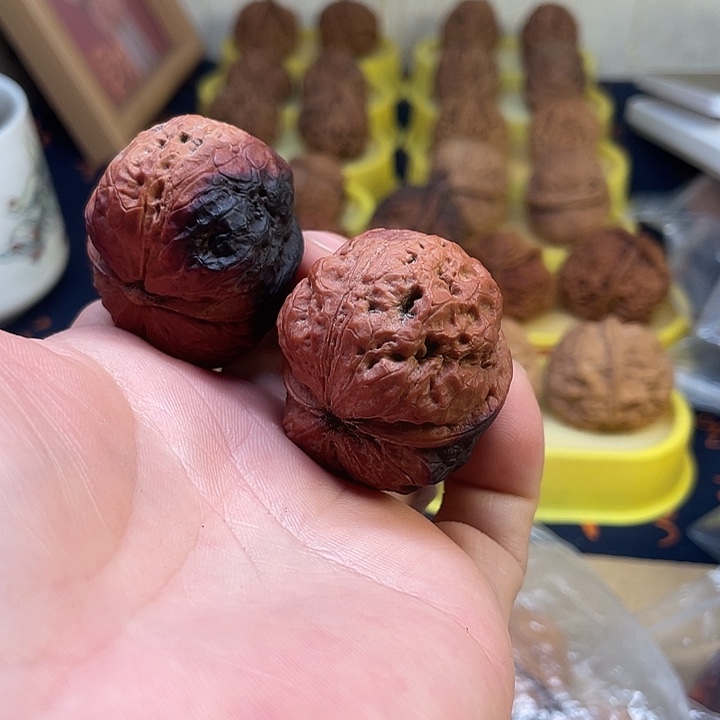 文玩核桃吊坠大屁股蛙40