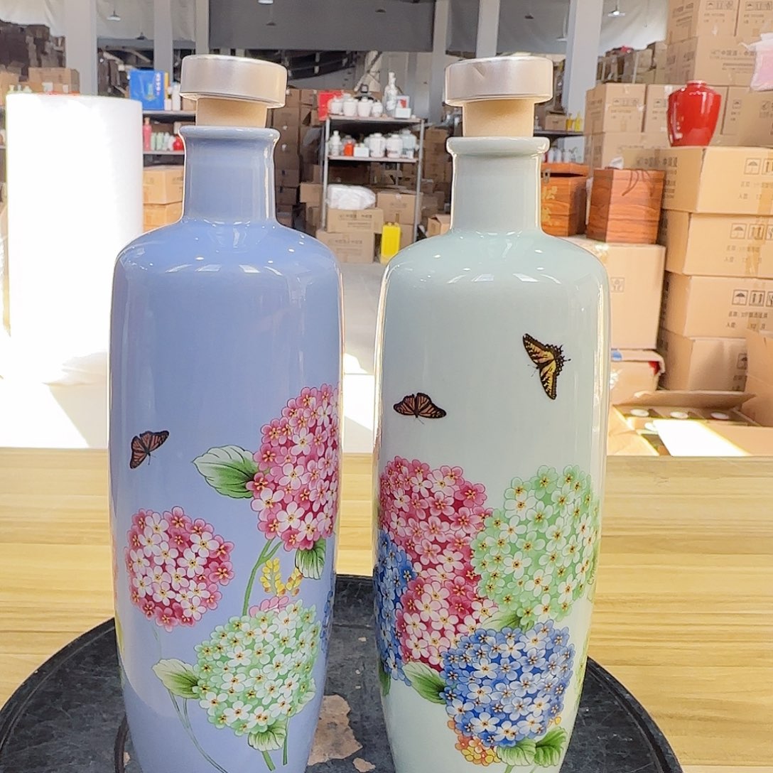 1斤酒瓶紫色6个➕青色4个