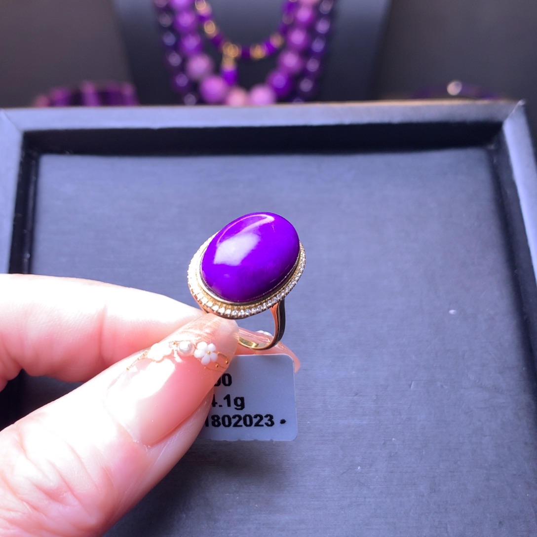 苏纪石（舒俱来）蛋面戒指18K金镶嵌