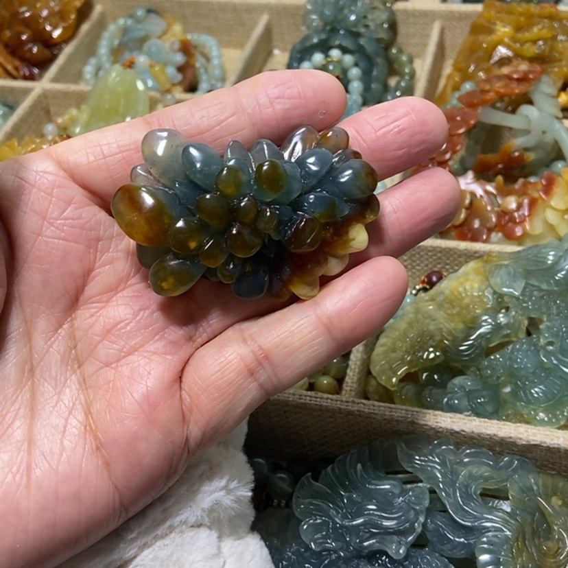 【闪购商品】蛇纹石玉颈饰未镶嵌发****1