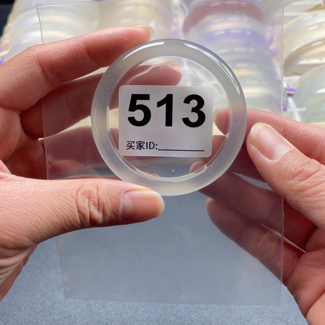 玛瑙/玉髓手镯未镶嵌阿*?