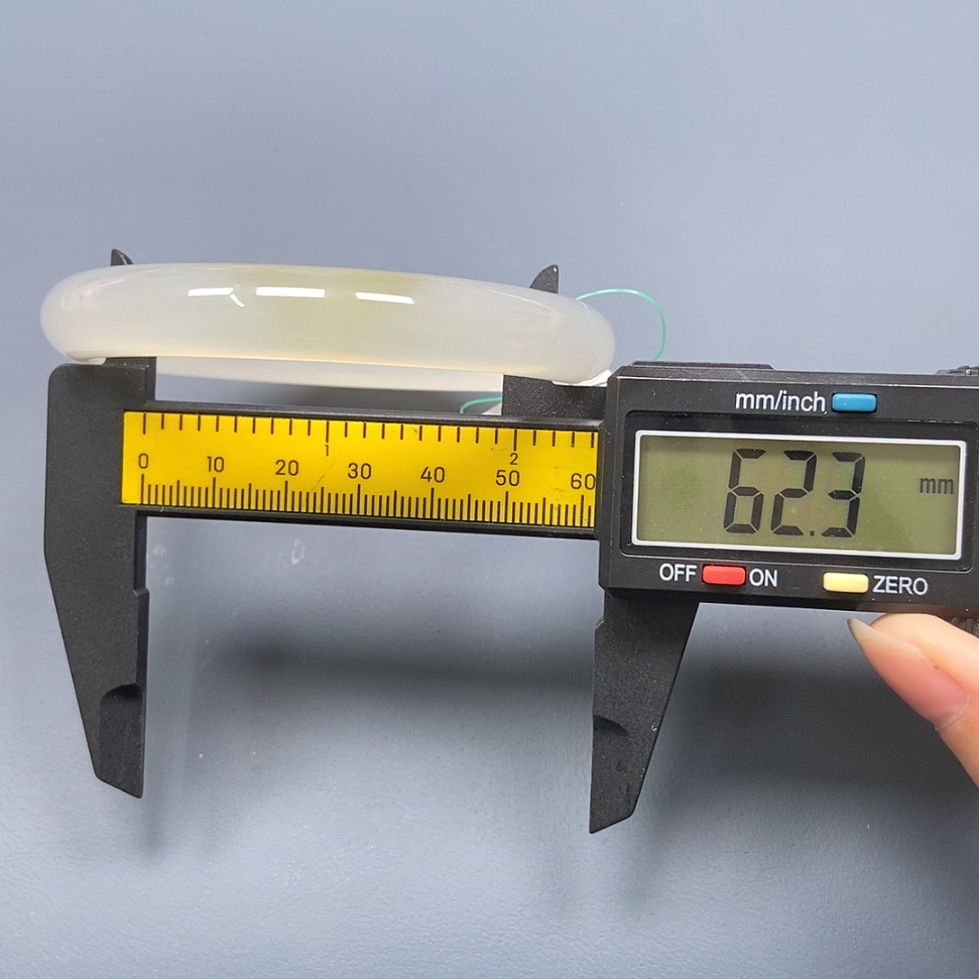 玛瑙/玉髓手镯未镶嵌711