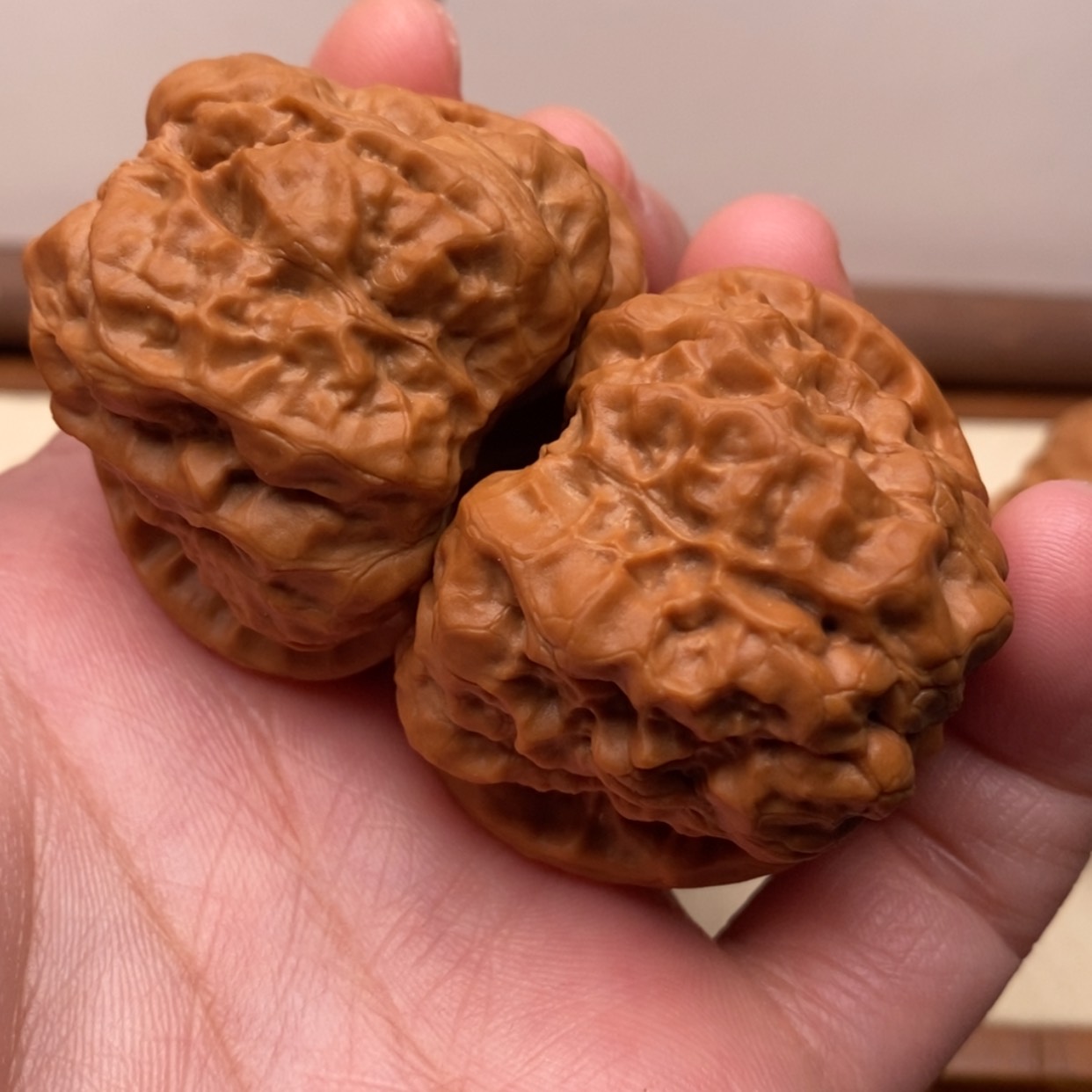 【闪购商品】把件文玩核桃边42左右