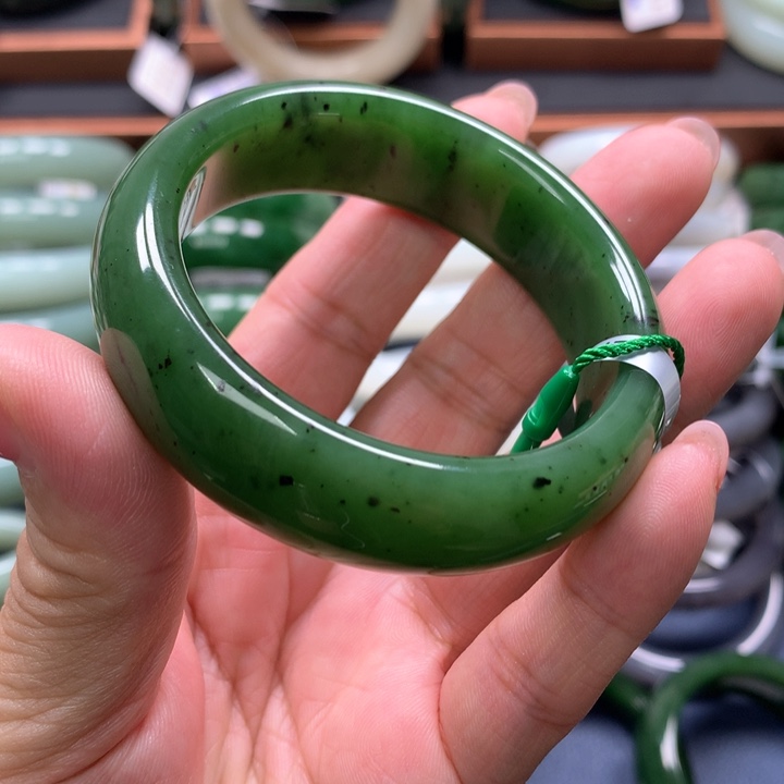 【闪购商品】未镶嵌手镯和田玉（碧玉）16