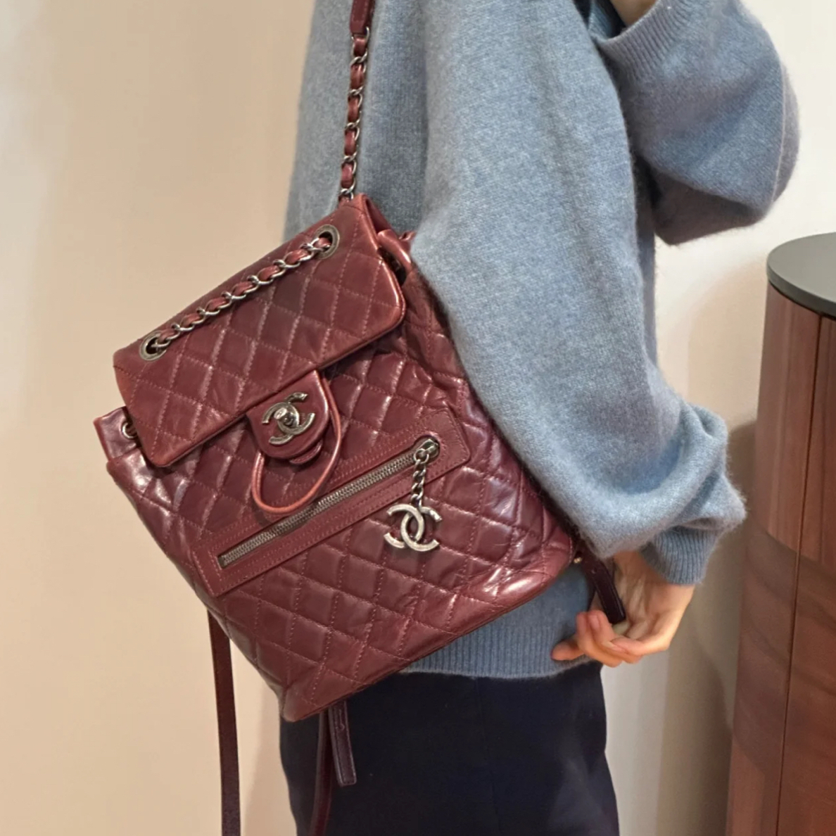 95新 Chanel/香奈儿 油蜡酒红萨尔斯堡双肩包