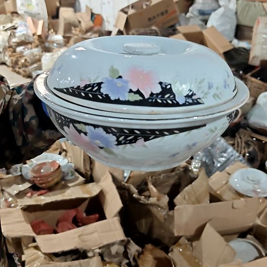 摆件陶瓷盘子碗啥都有