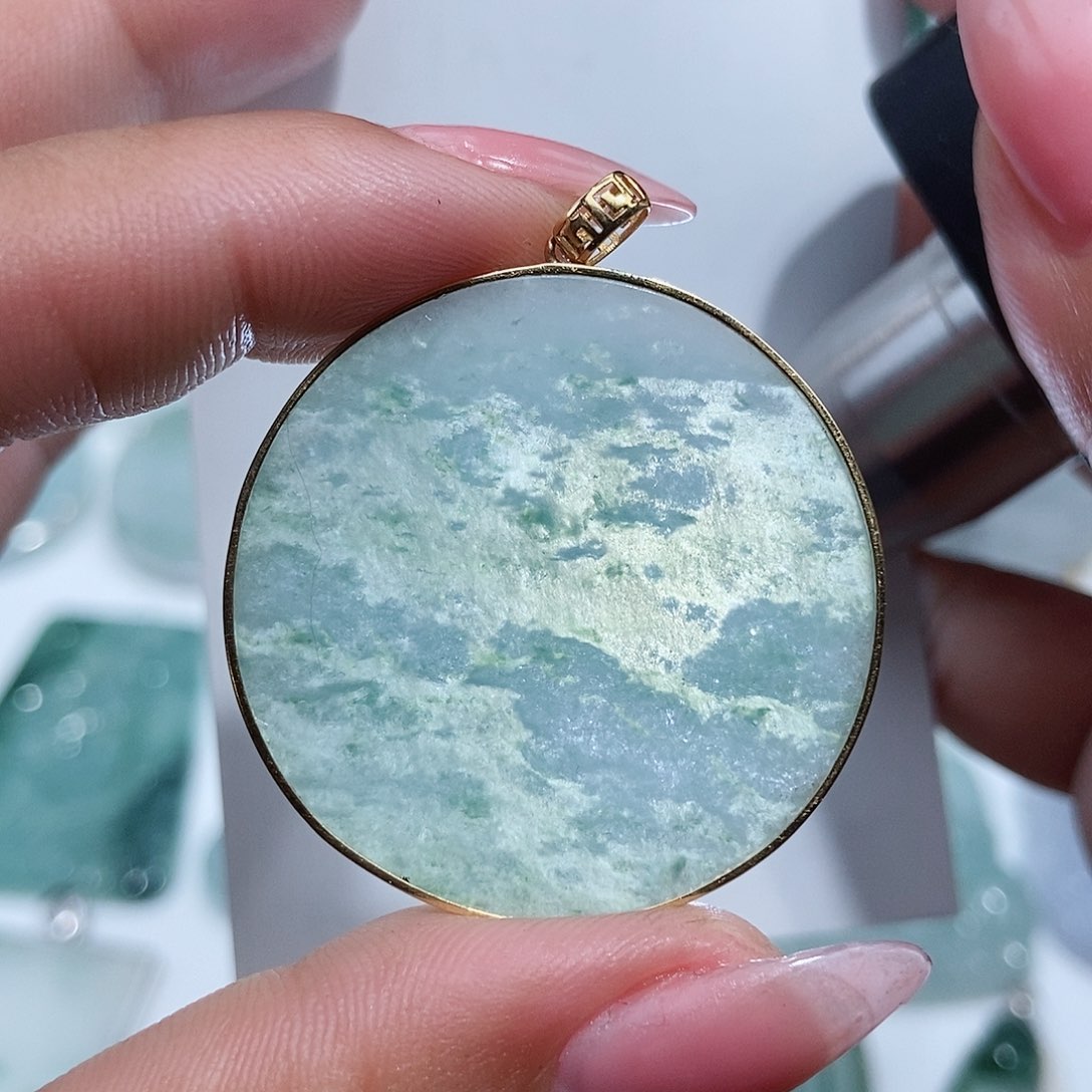 翡翠颈饰18K金镶嵌缅甸