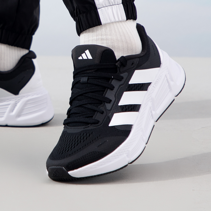 adidas阿迪达斯男鞋2024新款轻便缓震透气运动鞋跑步休闲鞋IF2229