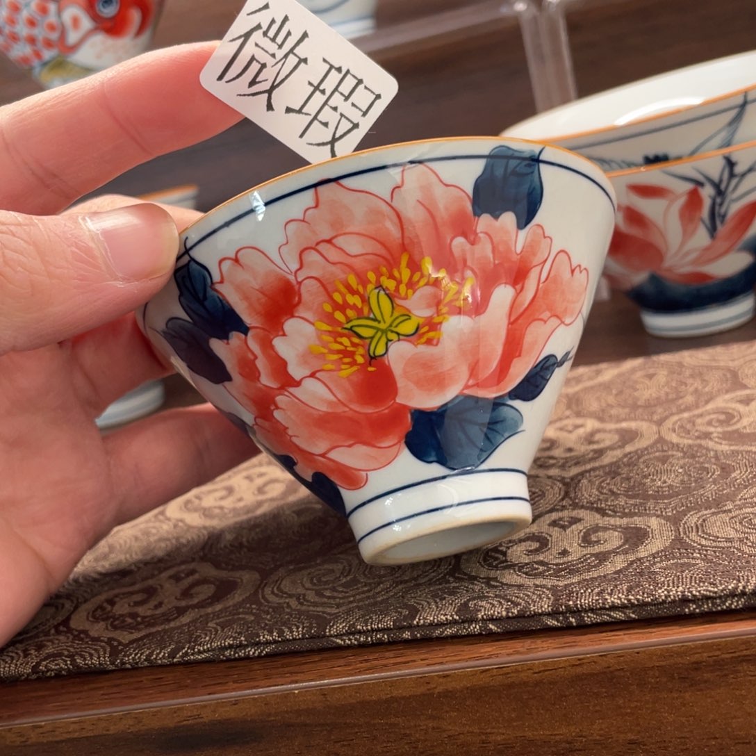 釉下手绘茶具微瑕