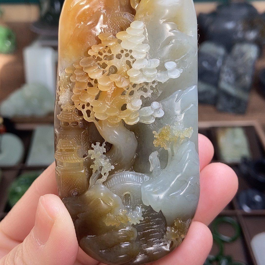 和田玉（糖玉）颈饰未镶嵌