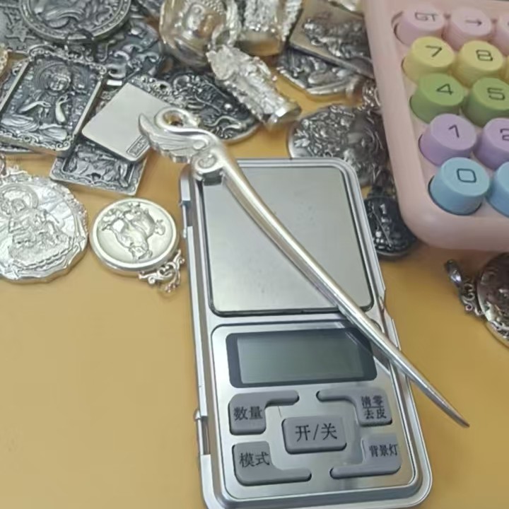 吊坠足银 足银999盘发发簪 28.6克