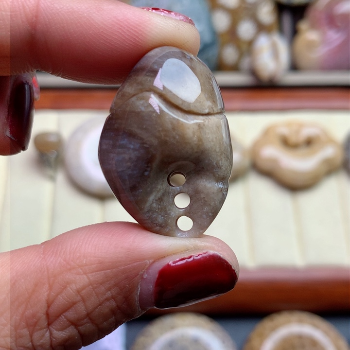 硅化珊瑚（珊瑚玉）颈饰未镶嵌