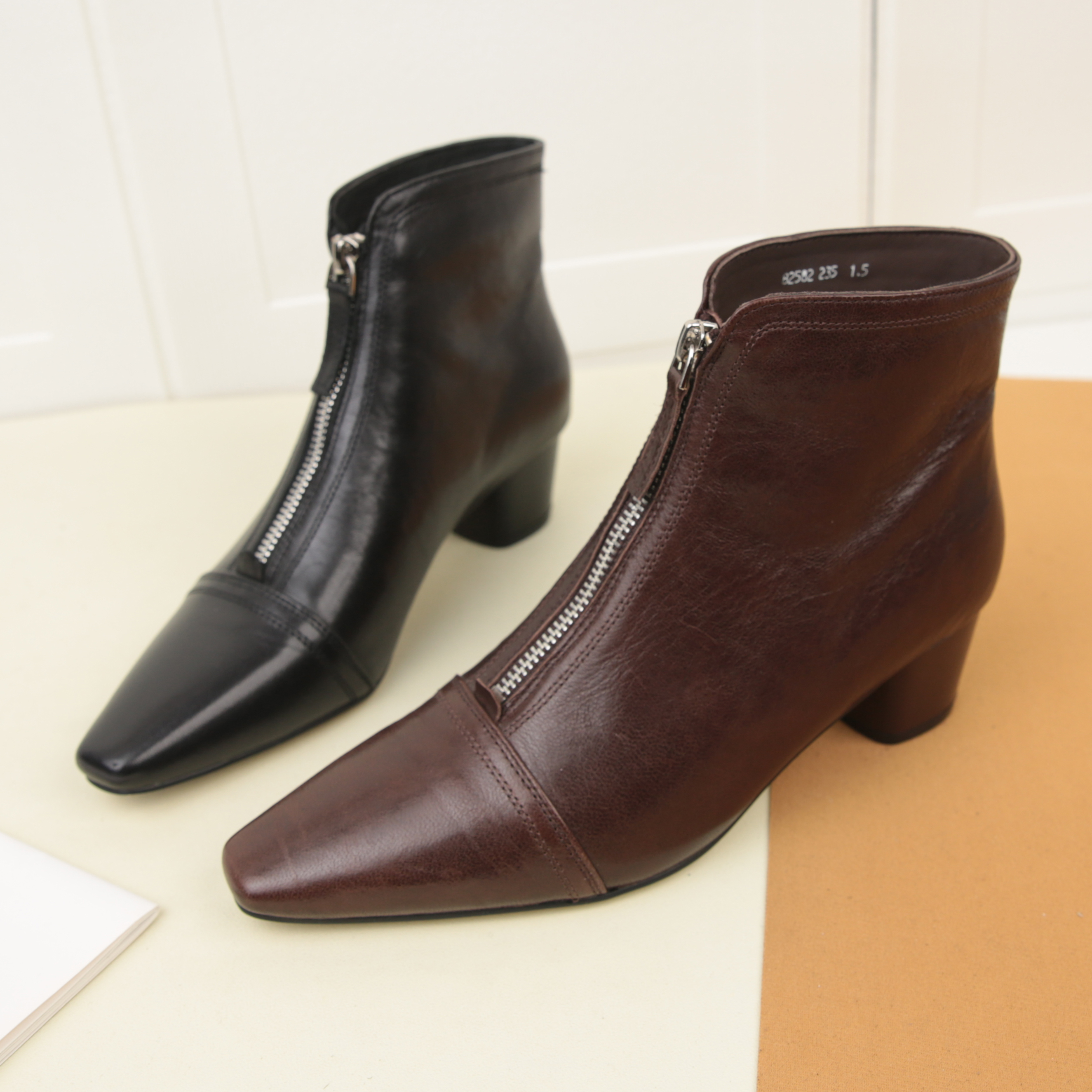 4084冬季新款欧货前拉链真皮女鞋时尚方头粗跟舒适加绒保暖短靴